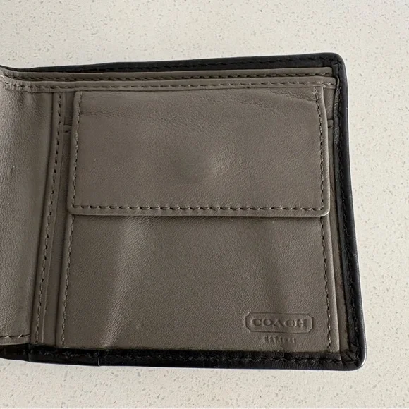 Coach men’s black leather wallet 2013 - Picture 7 of 11